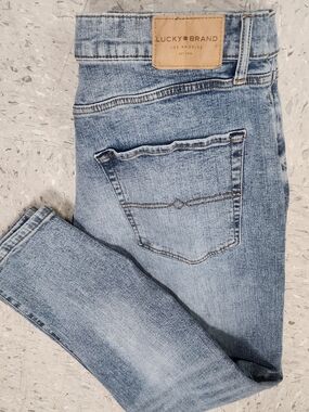 Lucky Brand Men's Light Wash Athletic Slim Jeans 36/30